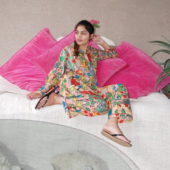 Lovely Farida kahlo Printed Pyjamas Set, Pure Cotton Pjs set, Nightwear Pajamas - Picture 3 of 10